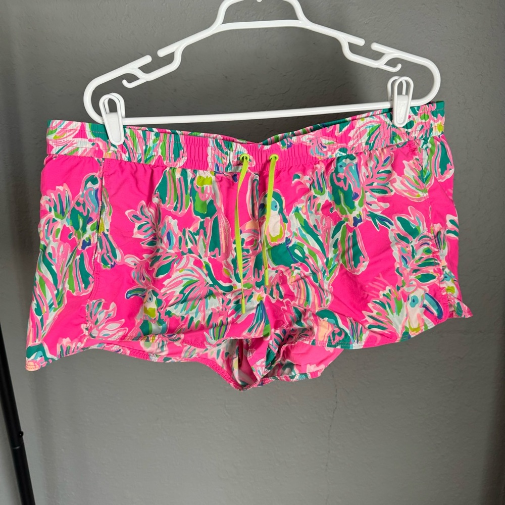 Lilly Pulitzer - Swim Shorts - EUC - XL